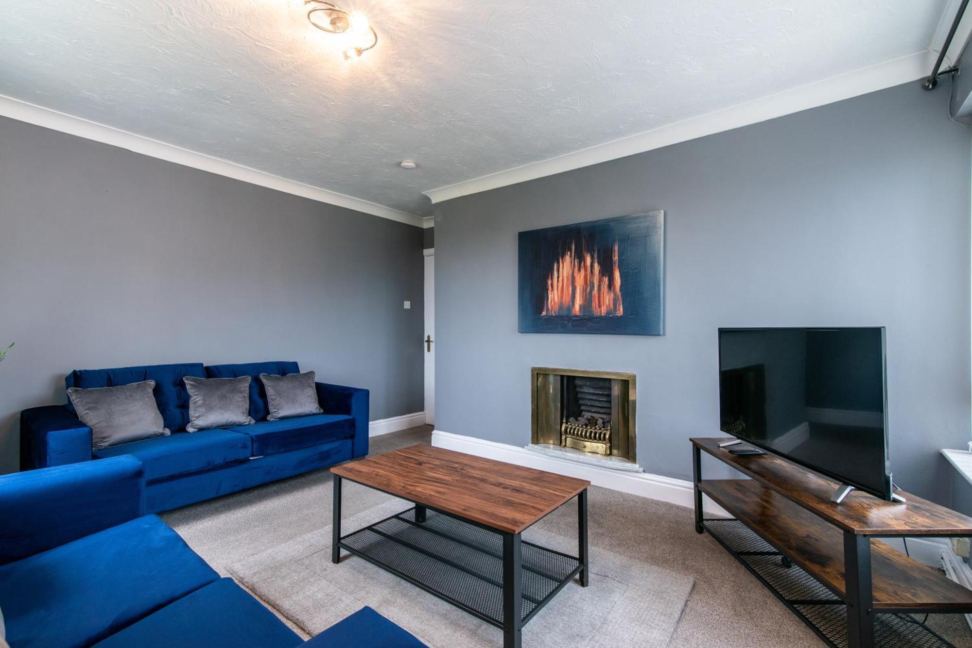 3 Bed - Perfect For Contractors Near Liverpool Airport