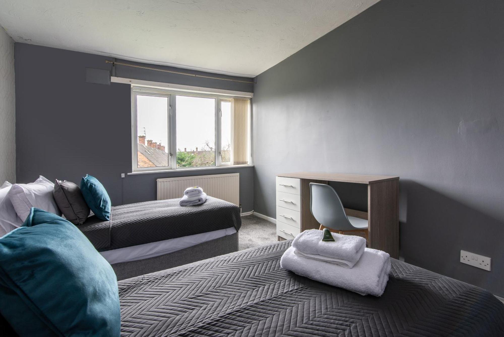 3 Bed - Perfect For Contractors Near Liverpool Airport Hale (Merseyside)